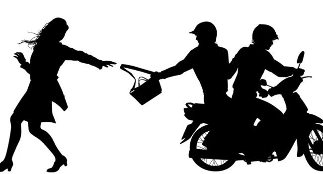 পথেঘাটে ছিনতাইয়ের ঝুঁকি এড়াতে করণীয়