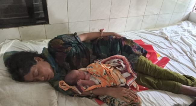 দশমিনায় পাগলী মা হয়েছে বাবা হয়নি কেউ