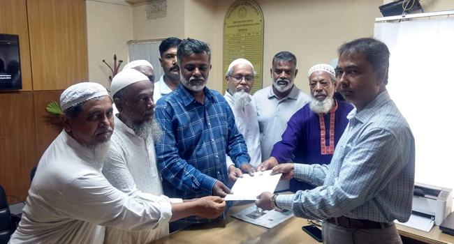 নিরবচ্ছিন্ন গ্যাস সরবরাহের দাবিতে নারায়ণগঞ্জ তিতাসে স্মারকলিপি