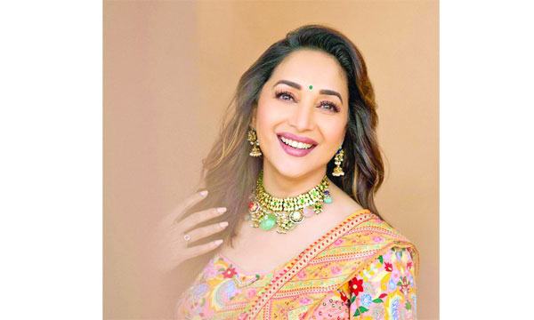 মাধুরীর নতুন ছবি আসছে ৬ অক্টোবর