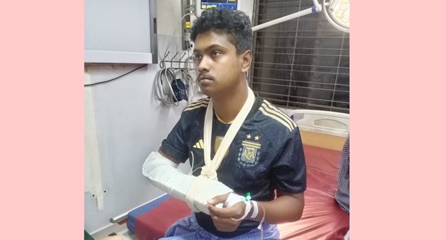এবার রোহিঙ্গাদের কোপে এপিবিএন সদস্য আহত