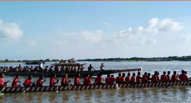 হোসেনপুরে ব্রহ্মপুত্র নদে নৌকাবাইচ, হেইও রে হেইও