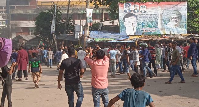 মুন্সীগঞ্জে বিএনপি-পুলিশ সংঘর্ষে রণক্ষেত্র, আহত দেড় শতাধিক