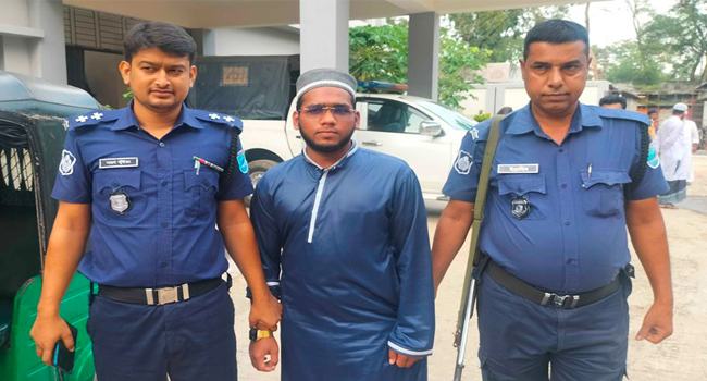 শ্রীপুরে র‌্যাবের ভুয়া কর্ণেল আটক