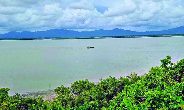 আতঙ্ক কাটছে না সীমান্তবাসীর