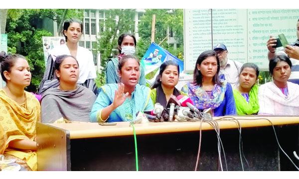 অনশনের ঘোষণা দিয়েও করল না বহিষ্কৃতরা