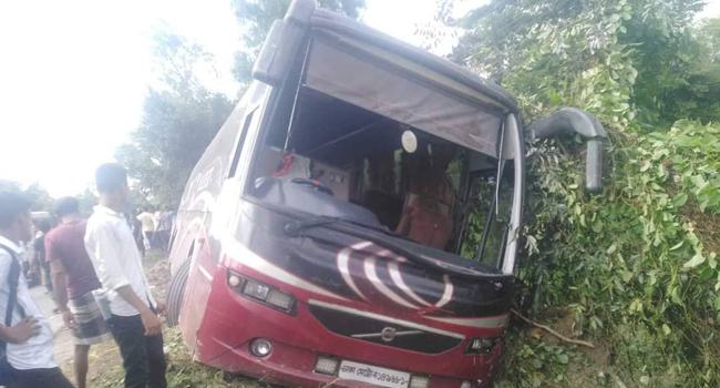 মিরসরাইয়ে বাসের ধাক্কায় এনজিওকর্মী নিহত