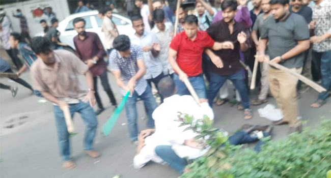 ঢাবিতে ছাত্রদলের ওপর হামলা, আহত ১০