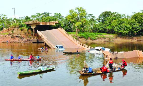 ব্রাজিলের আমাজনে সেতু ধসে নিহত ৩ নিখোঁজ ১৫