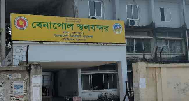 বেনাপোল বন্দরে ৫ দিন আমদানি-রফতানি বন্ধ