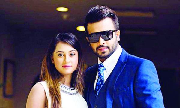 বিচ্ছেদের গুঞ্জন নিয়েই শুটিংয়ে শাকিব বুবলী