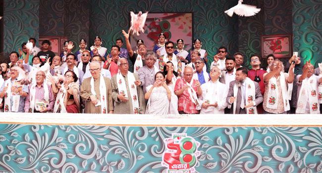 বর্ণাঢ্য আনুষ্ঠানিকতায় চ্যানেল আইয়ের জন্মদিন পালন