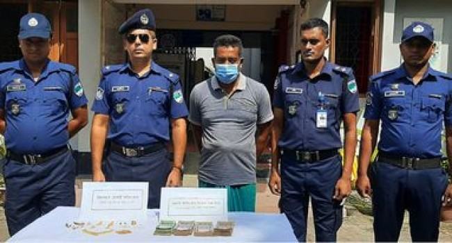 সাতক্ষীরায় পুলিশের অভিযানে চুরি হওয়া স্বর্ণালংকার উদ্ধার, গ্রেফতার ১