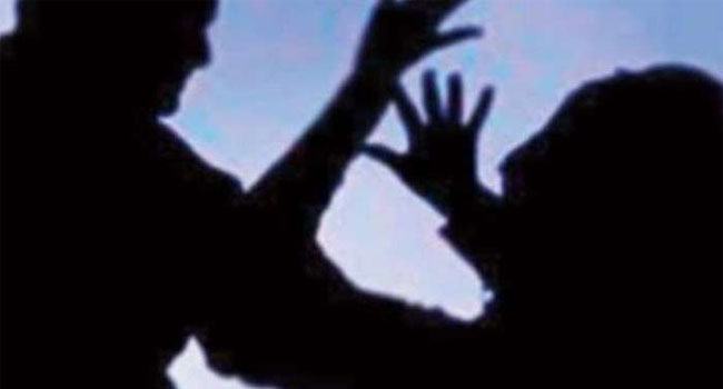 নারী চিকিৎসককে উত্যক্তের অভিযোগে আটক ১