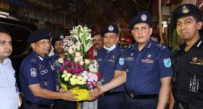রাত ১২টা-সকাল ৬টা পর্যন্ত সারাদেশের পূজা মণ্ডপগুলো পাহারা দেয়ার অনুরোধ আইজিপির
