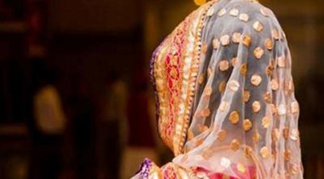 শৈলকুপায় নারীর মাধ্যমে অর্থ হাতিয়ে নিচ্ছে একটি চক্র