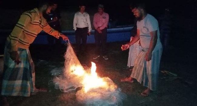 ঝালকাঠিতে ৫ হাজার মিটার জাল জব্দ, ৩ জেলেকে কারাদণ্ড