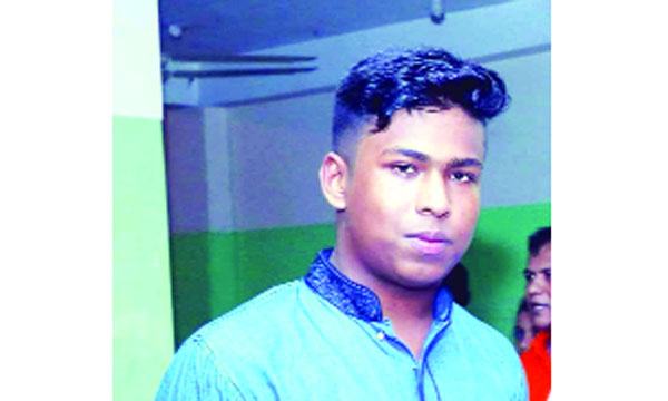 সোনাগাজীতে লম্পট ছাত্রলীগ নেতাকে গণধোলাই