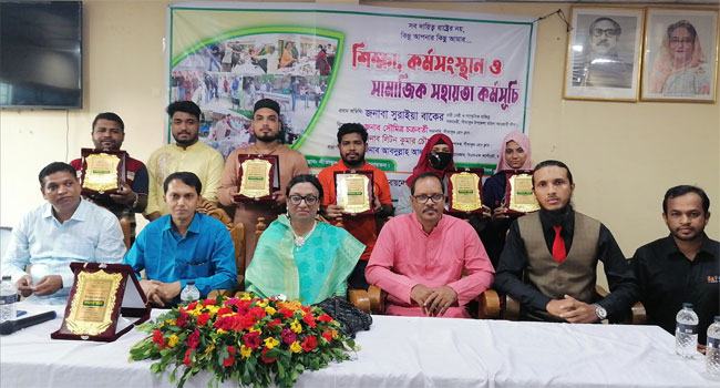 সীতাকুণ্ডে ‘বিঅ্যান্ডএফে’র শিক্ষা, কর্মসংস্থান ও সামাজিক সহায়তা প্রদান