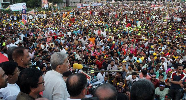 নির্দলীয় সরকারের অধীনে ইসি গঠনের পর নির্বাচন করতে হবে : মির্জা ফখরুল