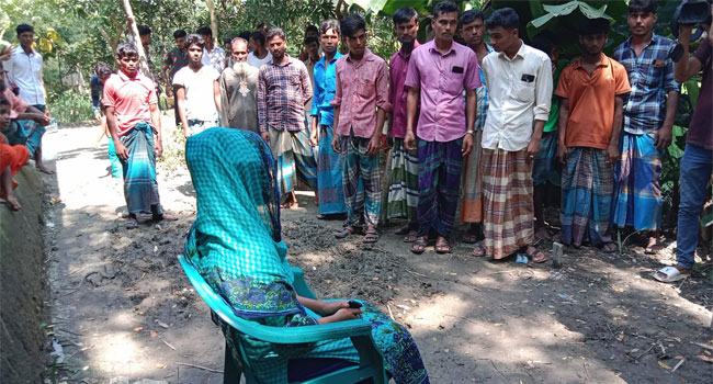 নোয়াখালীতে বিয়ের দাবিতে প্রেমিকার অনশন, পলাতক প্রেমিক