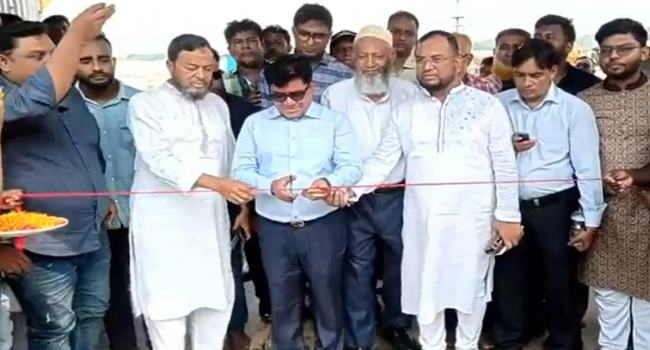 আনুষ্ঠানিক উদ্ধোধন হলো মৈনট-গোপালপুর লঞ্চ সার্ভিসের