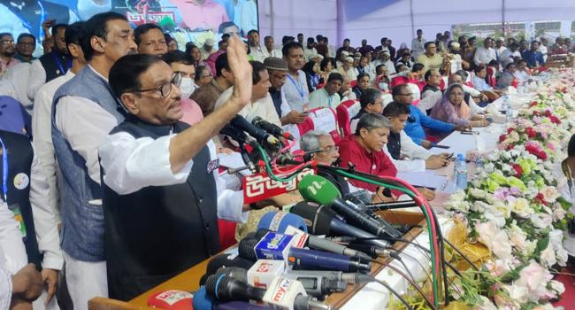 বিএনপির বিরুদ্ধে আসল খেলা হবে ডিসেম্বরে : ওবায়দুল কাদের