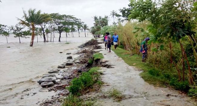 চর পাতিলা থেকে ১১০ জনকে আশ্রয়কেন্দ্রে নিয়েছে বিসিজি