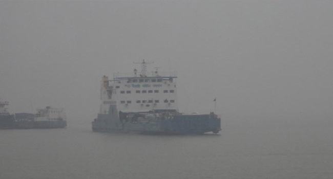 পাটুরিয়া-দৌলতদিয়ায় সোয়া ৩ ঘণ্টা পর ফেরি চলাচল শুরু