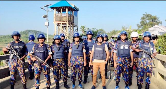 রোহিঙ্গা ক্যাম্পে সাড়াশি অভিযান, গ্রেফতার ৪১