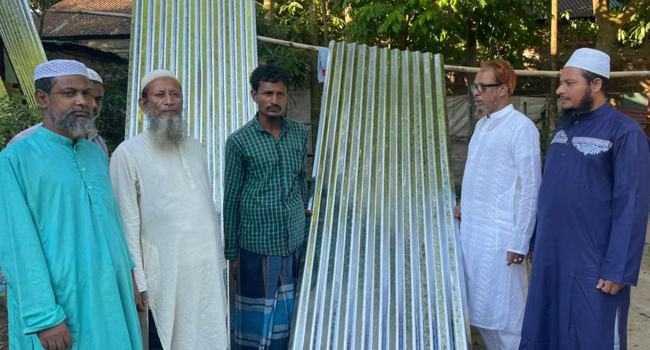 কোম্পানীগঞ্জে জামায়াতের ঢেউটিন বিতরণ