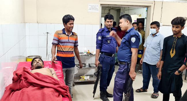চান্দিনায় রিকশাচালকের ঘুষিতে অপর চালক নিহত