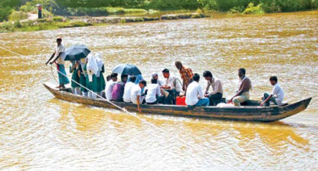 বন্ধ করা হলো বরিশাল নগরীর সব খেয়া পারাপার