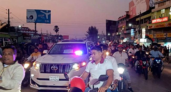 বরিশালে পৌঁছেছেন মির্জা ফখরুলসহ কেন্দ্রীয় নেতারা
