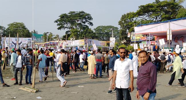 সকালেই দুপুরের খাবার ও পানি নিয়ে গণ-সমাবেশস্থলে বিএনপি নেতাকর্মীরা