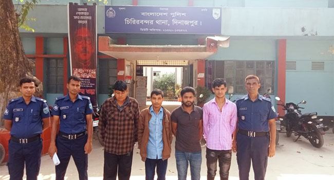 দিনাজপুরে গৃহবধূকে সংঘবদ্ধ ধর্ষণ, গ্রেফতার ৪