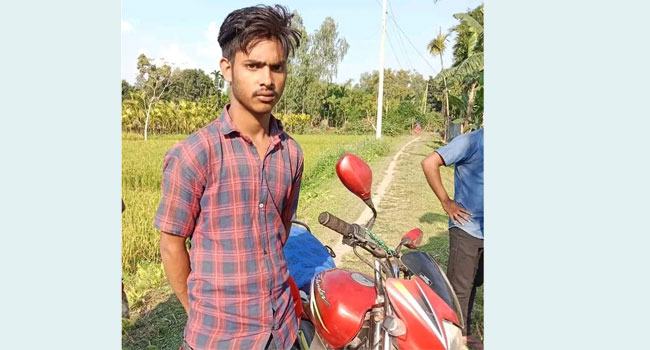 সীমান্ত থেকে ভারতীয় তরুণ গ্রেফতার