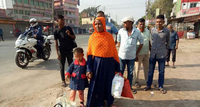 ফরিদপুরে বিএনপির সমাবেশ ঘিরে পরিবহন ধর্মঘট, দুর্ভোগে যাত্রীরা