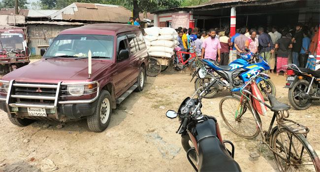 বিসিআইসি ডিলারের ৩০ হাজার টাকা জরিমানা, জব্দ ১৩ বস্তা সার