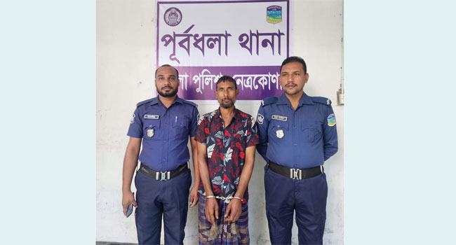 এক বছরের সাজায় পলাতক ২৭ বছর