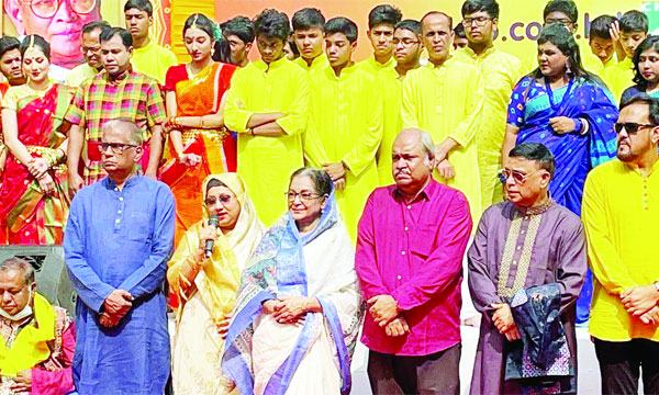চ্যানেল আই প্রাঙ্গণে হুমায়ূন মেলা