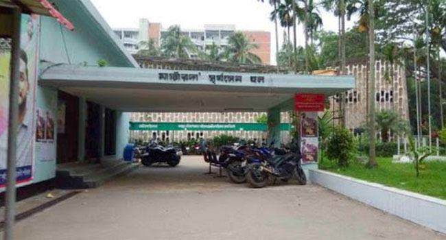 ছিনতাইয়ের পর এবার সাংবাদিক হেনস্তার অভিযোগ ঢাবি ছাত্রলীগ নেতার বিরুদ্ধে