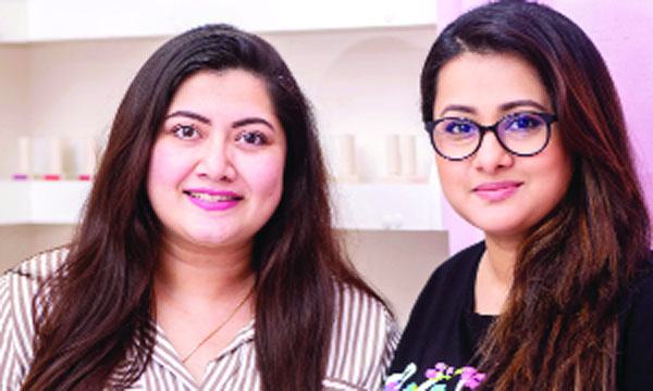 পূর্ণিমা-নেহার পরিচয় করিয়ে দিলো ‘পারফেক্ট লাইন’