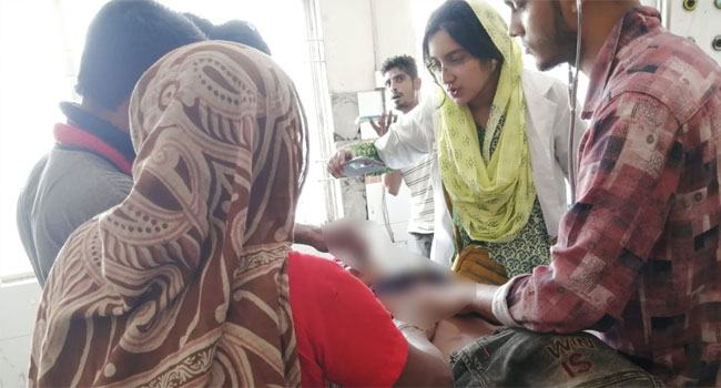দামুড়হুদায় চাকা পাংচার হয়ে কিশোর নিহত