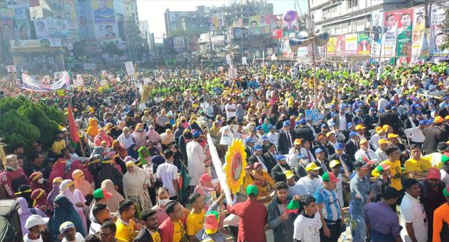 কুমিল্লায় এক ঘণ্টা আগেই বিএনপির সমাবেশ শুরু