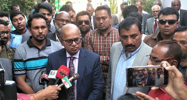 সাংবাদিককে কোমরে রশি বাঁধা ঠিক হয়নি : অ্যাটর্নি জেনারেল