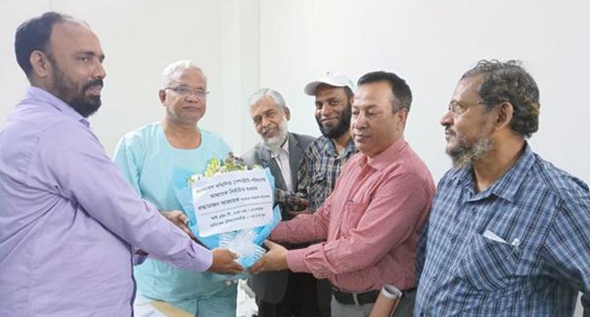অধ্যাপক জাহিদ হোসেনকে মেডিক্যাল টেকনোলজিস্ট ও ফার্মাসিস্টদের অভিনন্দন