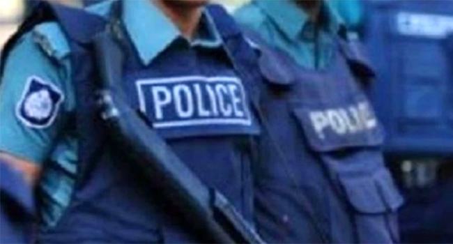 সিলেটে কলেজছাত্রকে ইয়াবা দিয়ে ফাঁসানোর অভিযোগে ৩ পুলিশ সদস্য বরখাস্ত