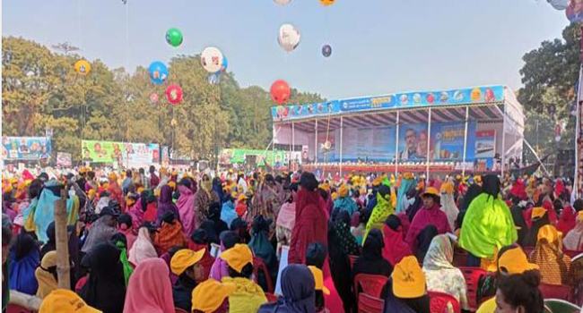 মিছিলে মিছিলে সম্মেলনে ময়মনসিংহ আওয়ামী লীগের নেতাকর্মীরা