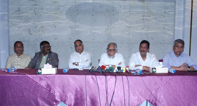 ৩ ঘণ্টার সময় দেয়া গণসমাবেশ সরকারি বাধায় ৩ দিনের হয়েছে : নজরুল ইসলাম